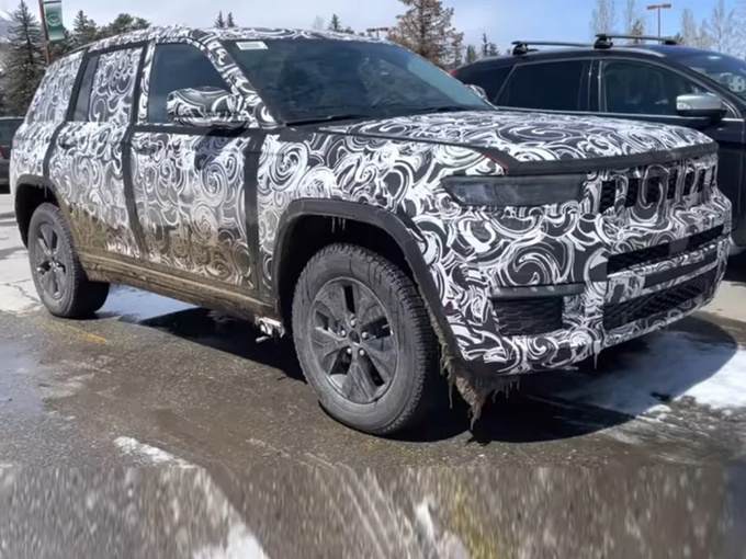 年内亮相jeep全新大切诺基插混版谍照曝光搭20t两台电动机