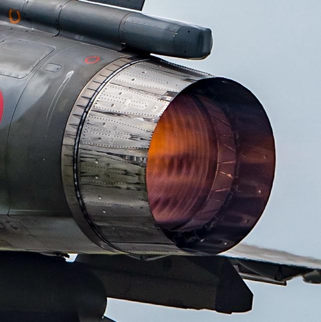 盘点主流战斗机发动机尾喷口,力与美的结晶,歼-16的最漂亮