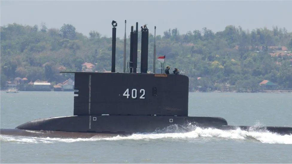 <b>最新消息！印尼潜艇失踪海域发现关键痕迹</b>