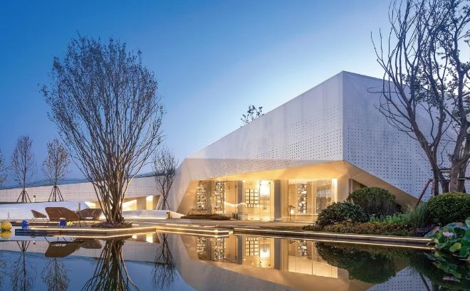 雕塑艺术 | 西安古都建起"理想城",科技感未来之门,正款款开启