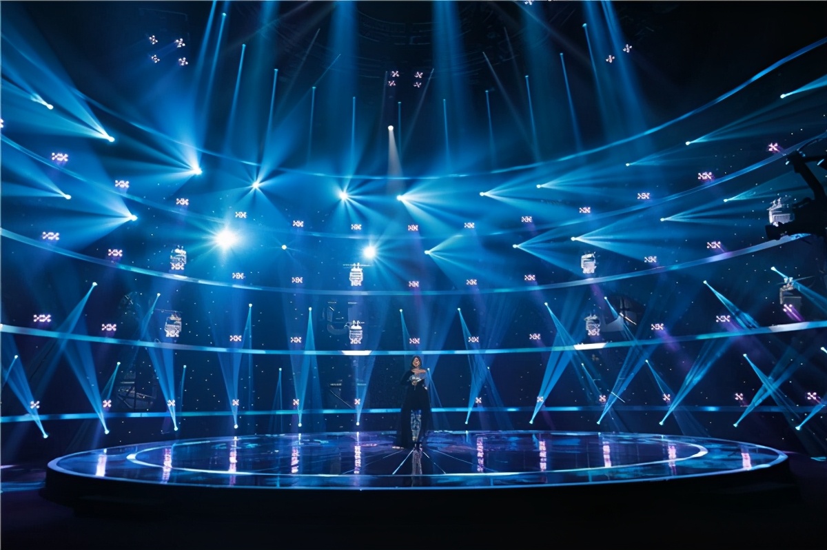 海南卫视:新歌新传唱栏目 新舞美唤醒新歌声__凤凰网