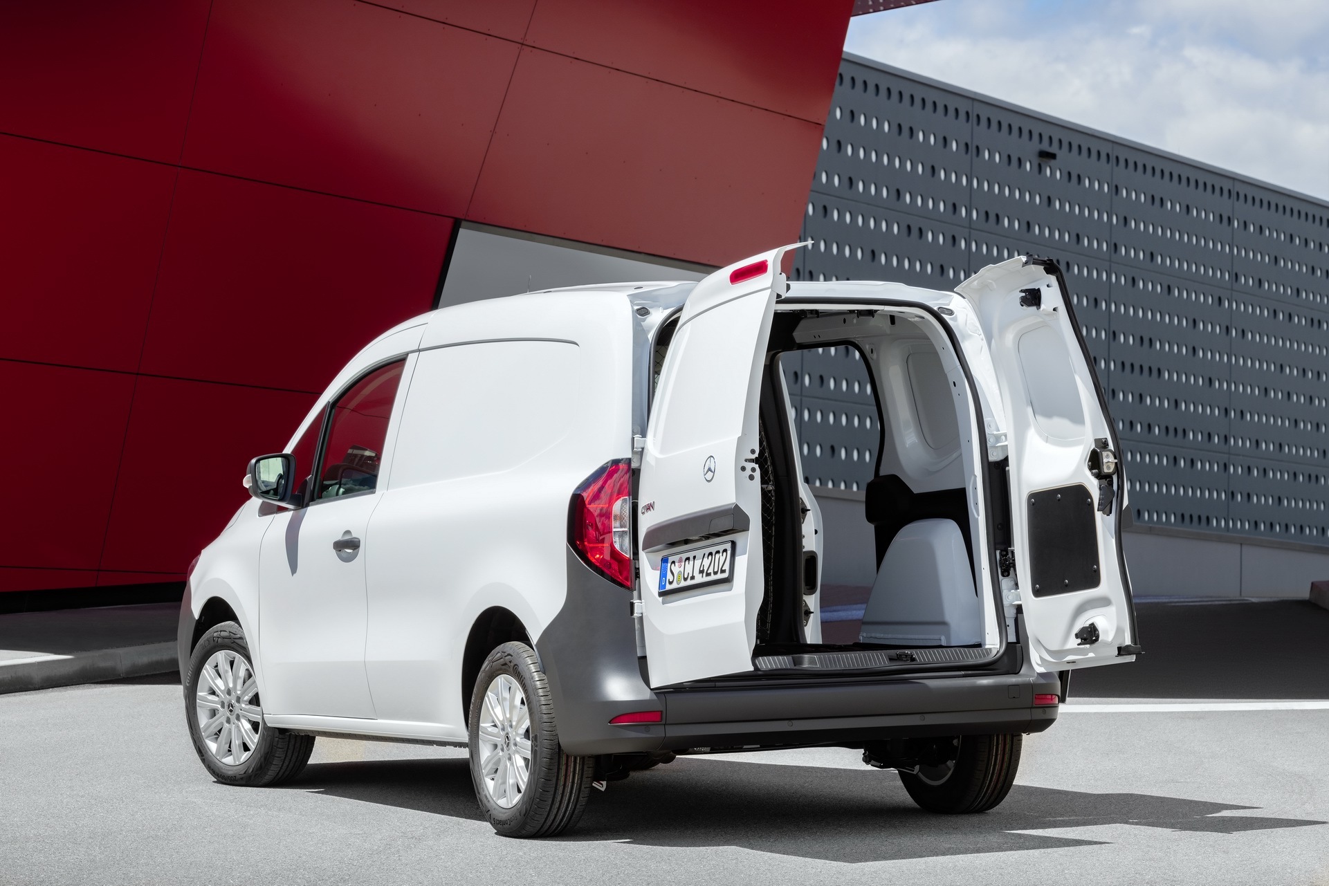 明年推纯电版 梅赛德斯-奔驰citan厢式货车发布