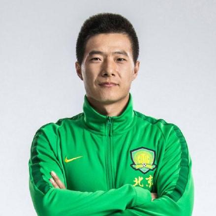 朱艺:吕鹏以自由身加盟青岛队