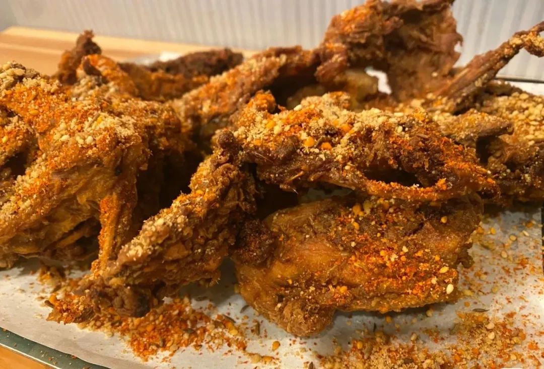 三天三次鸡架!55 万人点赞!沈阳确诊患者硬把流调记录整成了美食攻略