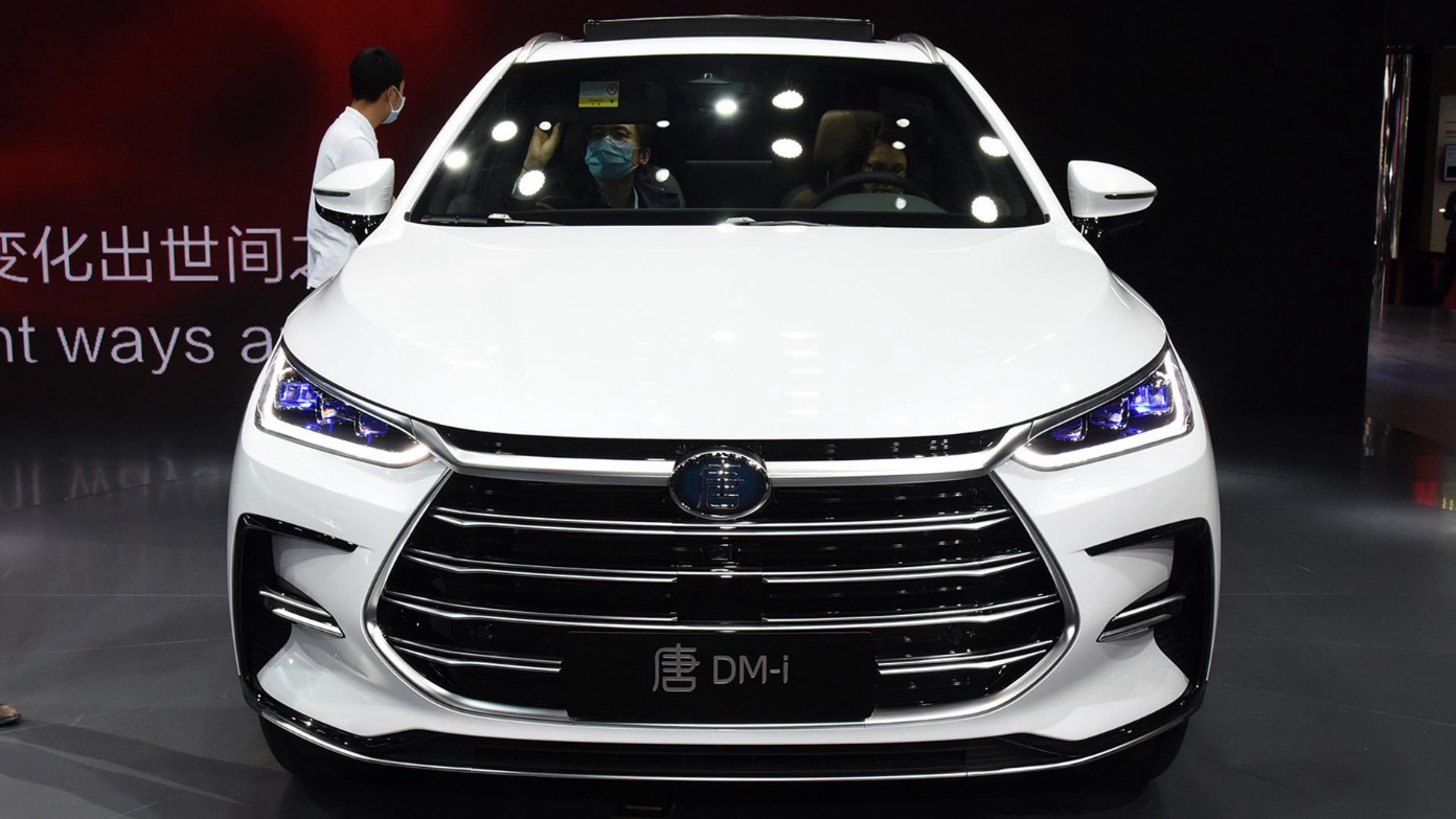 比亚迪唐DM-i价格低于汉兰达且空间更大，购车选哪款最划算？