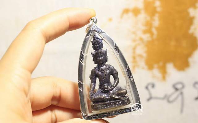 2551九面佛佛牌越贵越好吗龙婆通丹九面佛