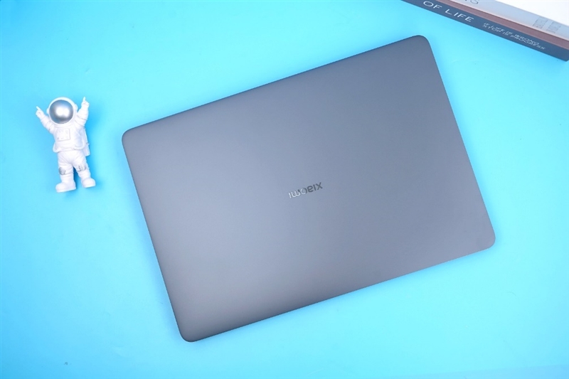 问鼎最强轻薄本宝座!小米笔记本Pro X15评测