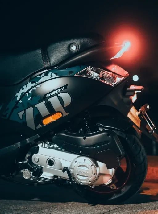 惊的气质更有从容不迫的底气优雅从容,别致格调国Ⅳ zip100建议零售价