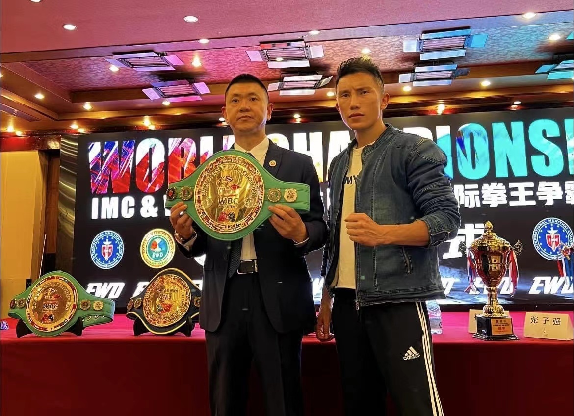 中国拳手罗杰斩获wbc泰拳国际金腰带,一战封神!