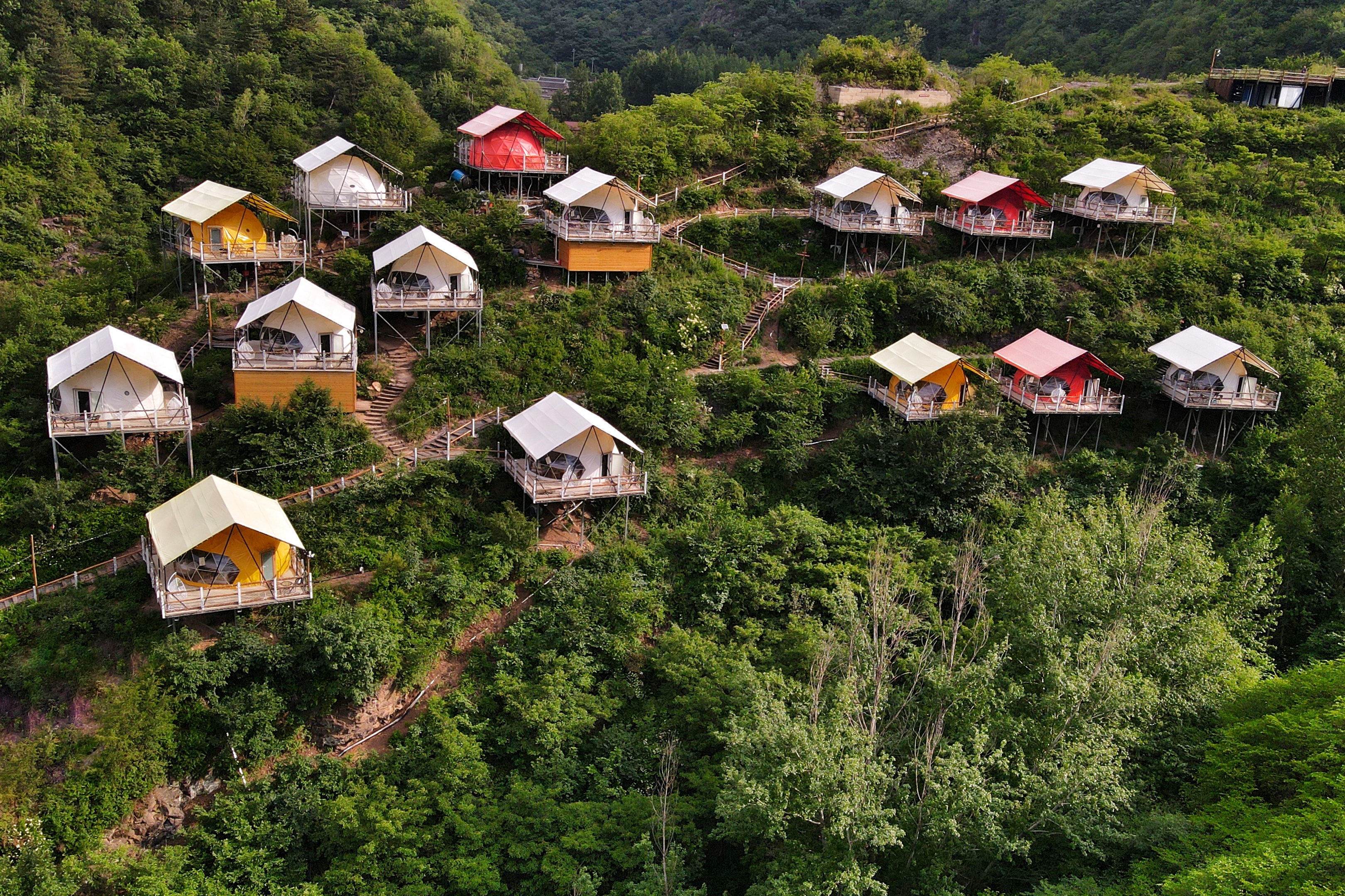 泡泡屋民宿雾灵山图片