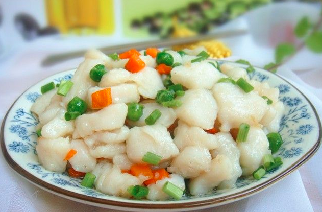 鱼丁这么炒更美味,好吃到停不下来,味道清香鲜美,收藏起来!__凤凰网