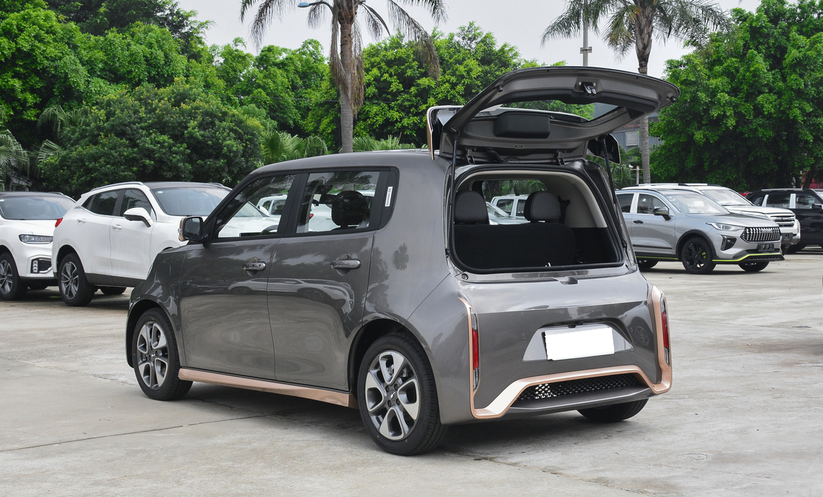 再等10天欧拉白猫小野猫版将上市原厂自带改装件续航401km