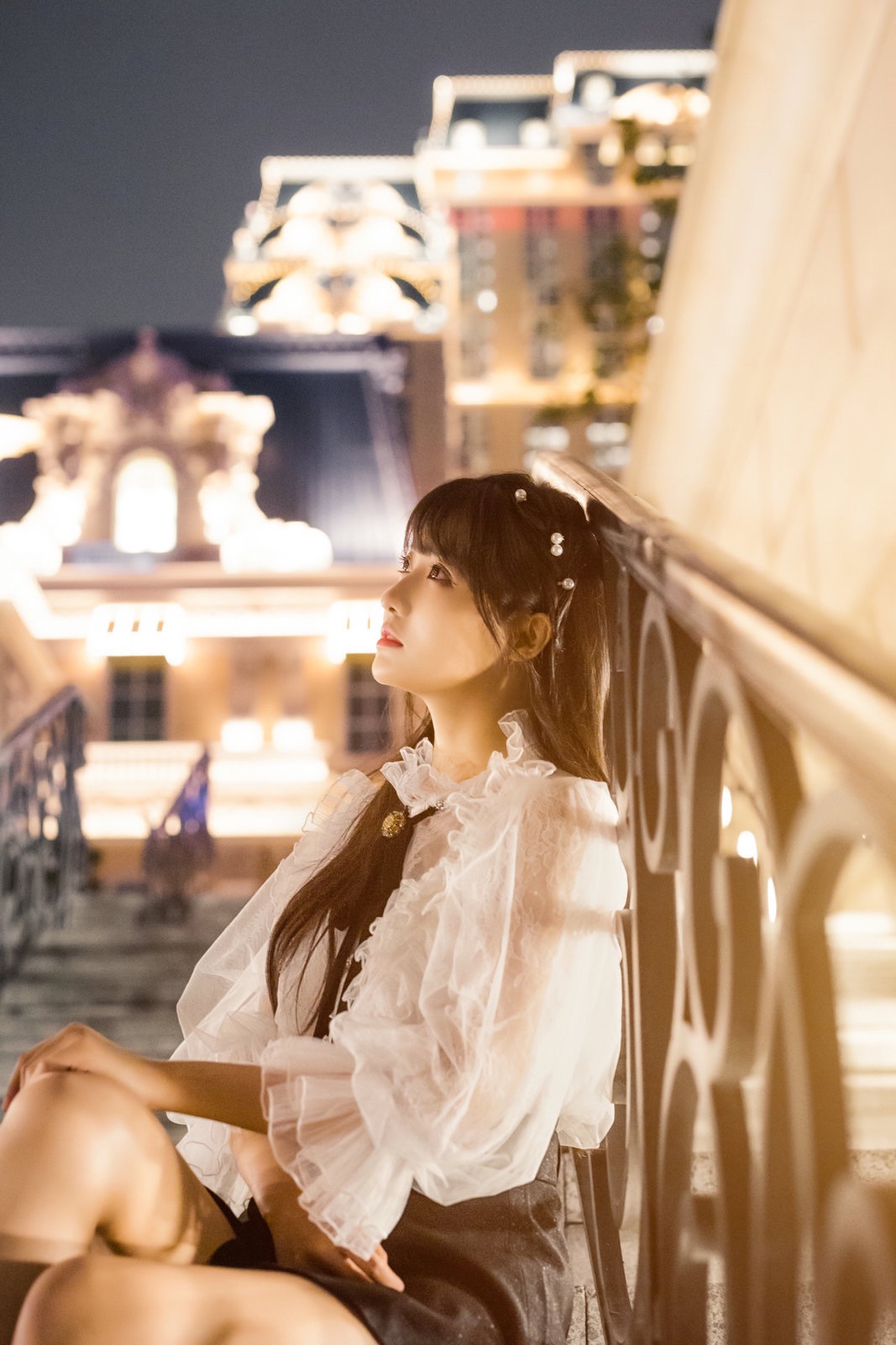 作为酷狗直播的当家花旦之一,科班出身的红格格凭借扎实的唱功和甜美