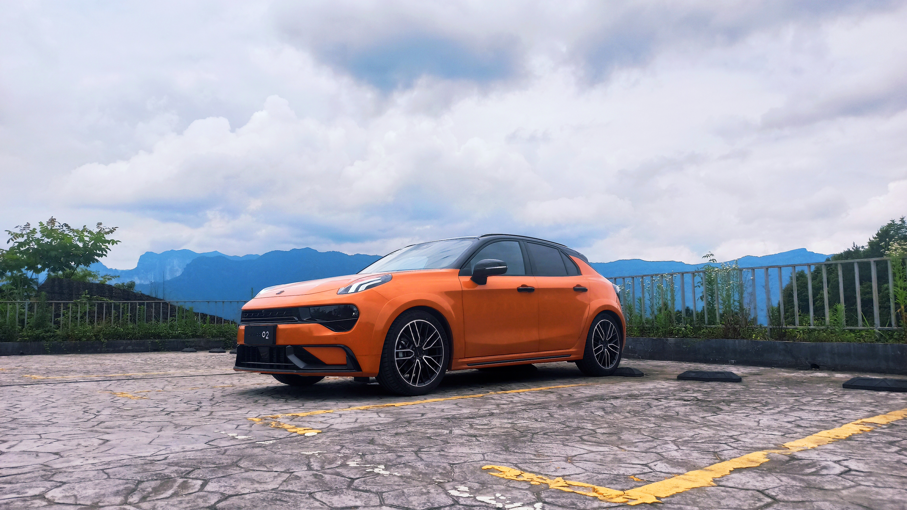 试驾领克02hatchback__凤凰网