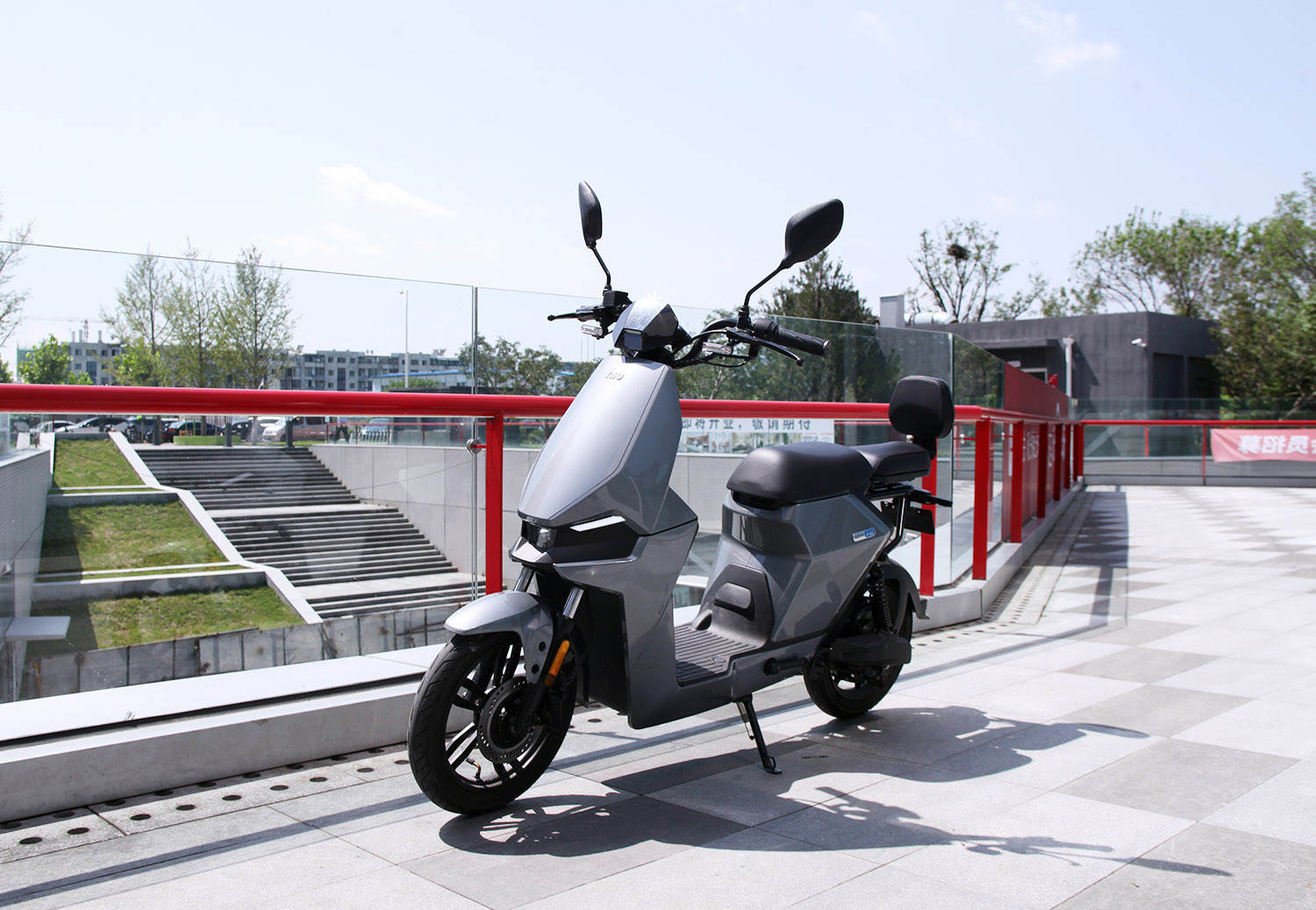 小牛电动govaf2堪称细节狂魔外观功用安全拿捏到位