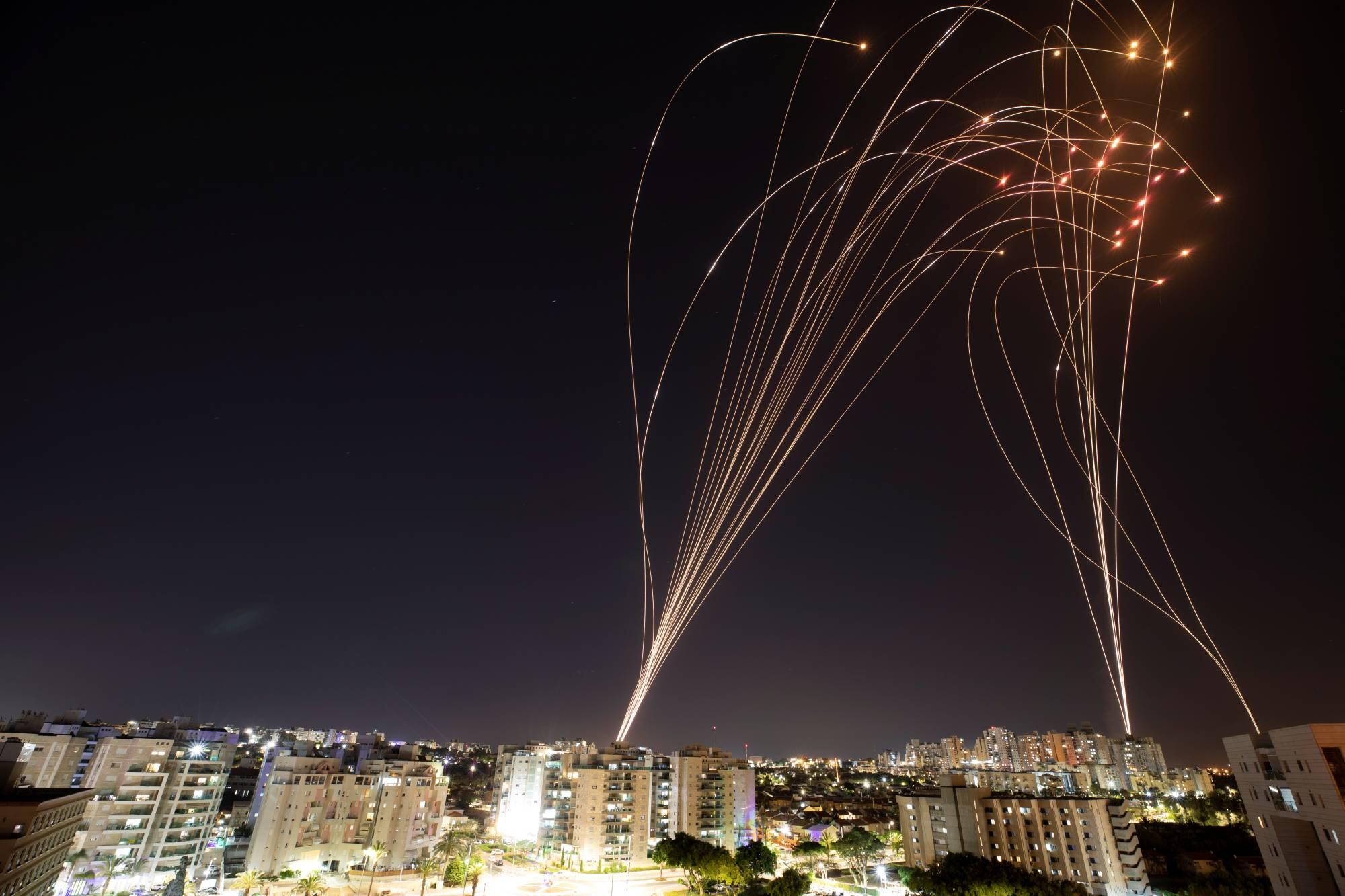 重大消息！以色列开始猛烈轰炸加沙，哈马斯武装遭受重创_手机新浪网