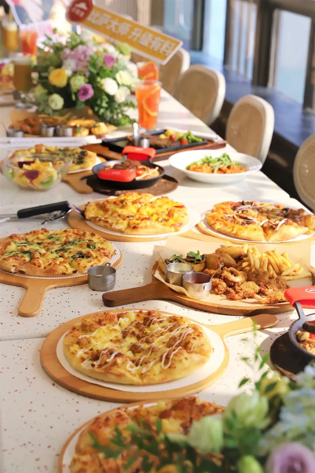 必胜客推出13款重磅新品!多项策略加速业务强劲反弹