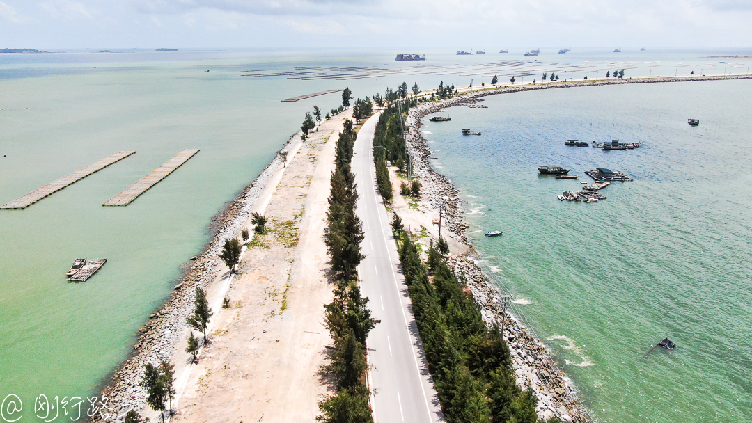 广西三墩岛最美的海上公路,现在就出发,奔赴一个碧海蓝天