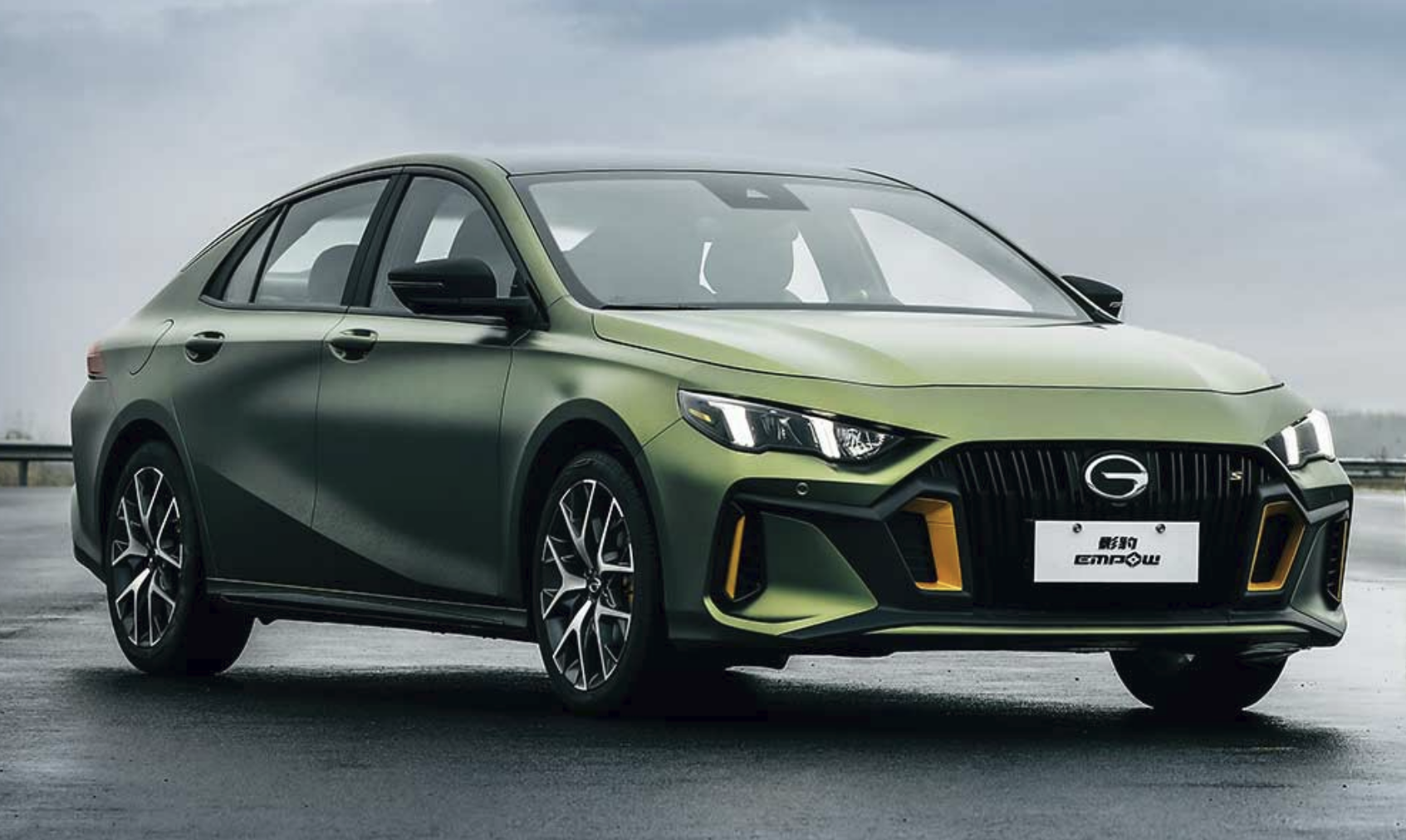 广汽传祺影豹天窗被曝生锈 官方回应:这不是"生锈"__凤凰网