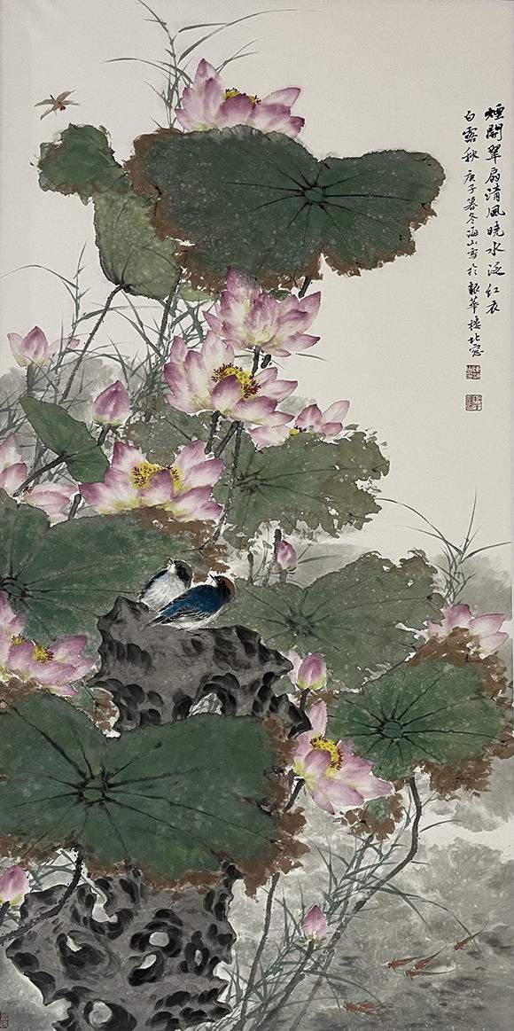 2017年,作品《荷池清趣》入选《庆香港回归 20 周年全球华人书画名家