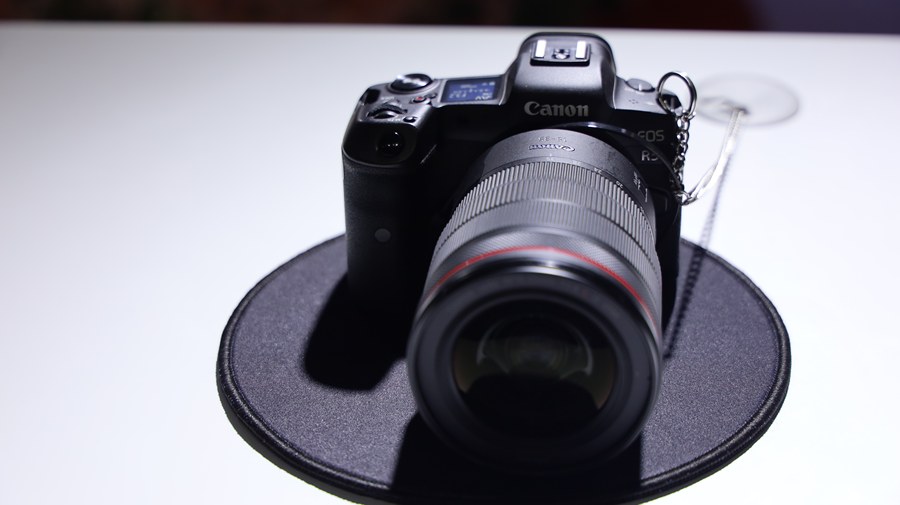 p&e2021:佳能展台eos r5及热门新品齐亮相__凤凰网