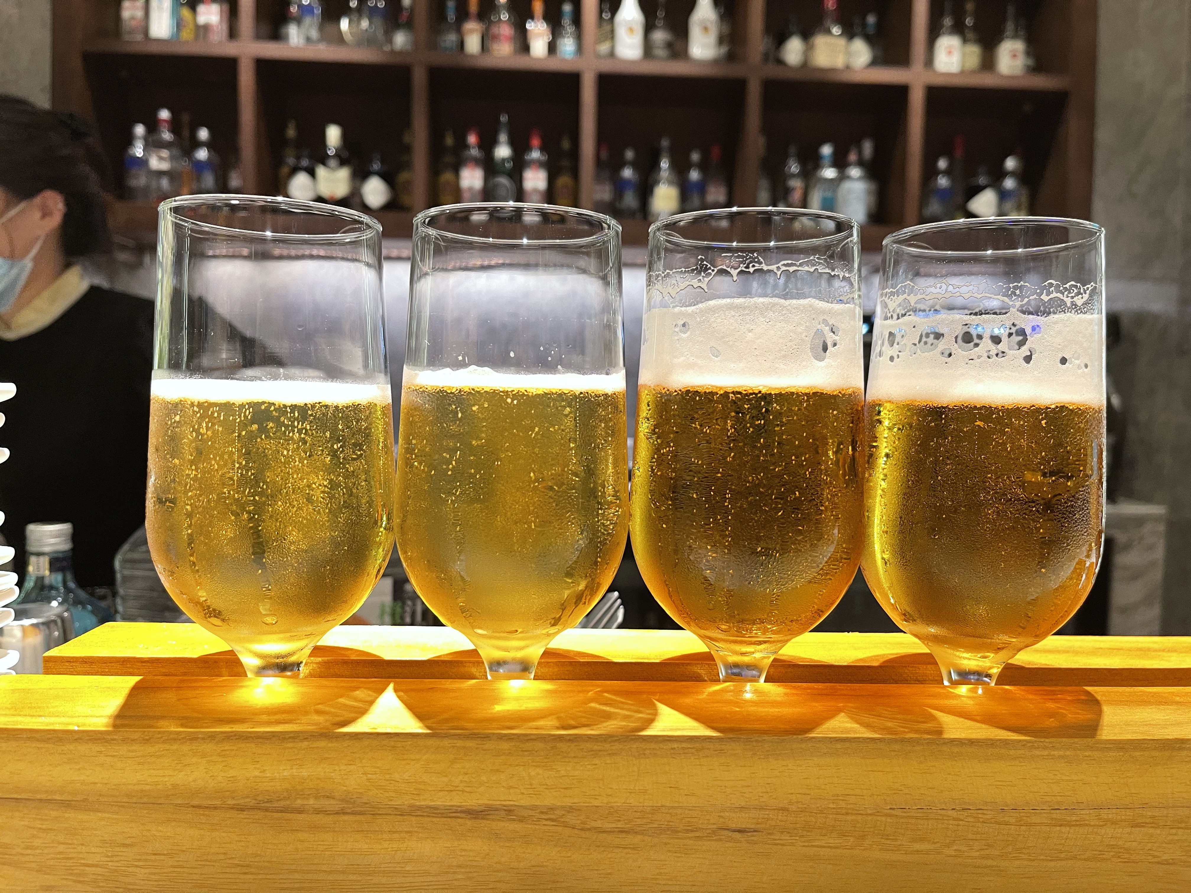 沈阳世茂希尔顿酒店"颂"啤酒花园燃情开幕