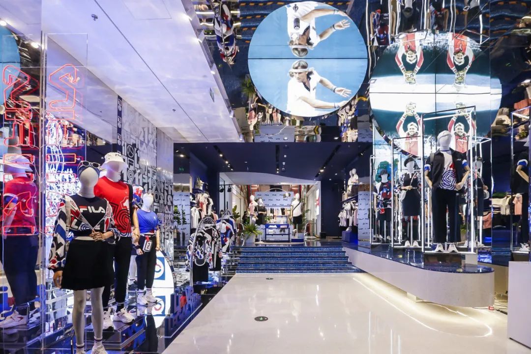 首超耐克阿迪,连续九年第一,它的增长秘密是什么?