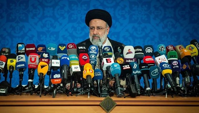 6月21日，莱希出席在德黑兰举行的新闻发布会