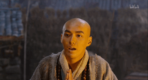 最后,别的就不说了,让我们为他的演艺生涯点蜡,阿门.