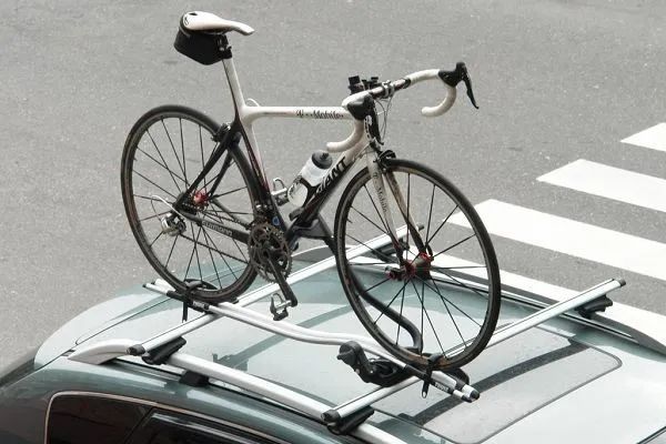 车顶上这个东西 虽然不常用 但用处还真多