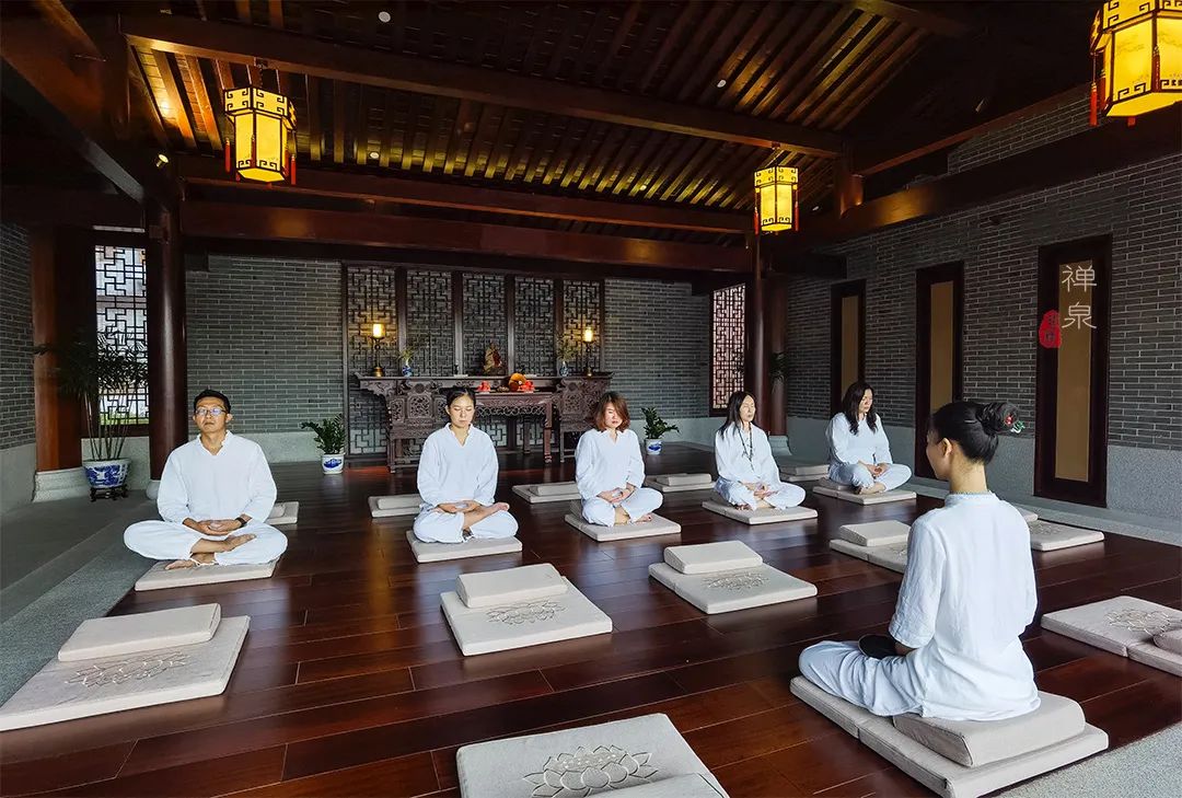 而禅修,印度语意思是"心灵的培育".简单来说,就是一套修心的方法.