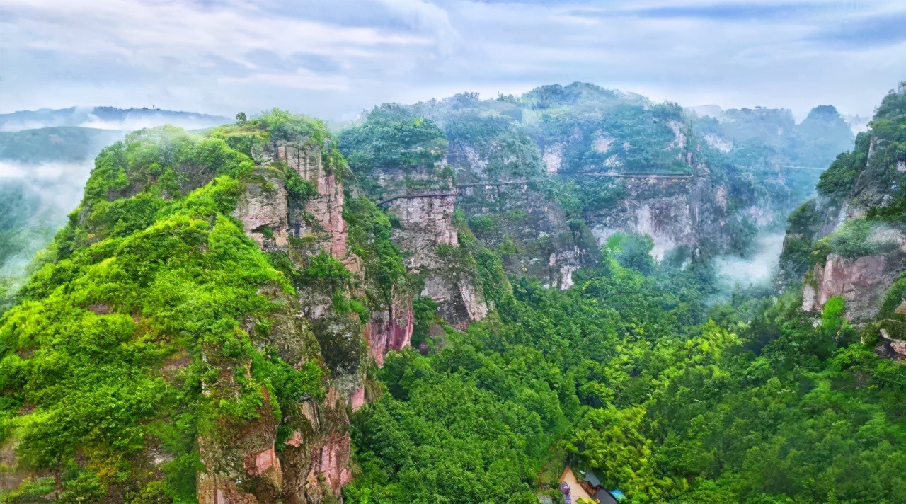 绍兴新昌    穿岩十九峰