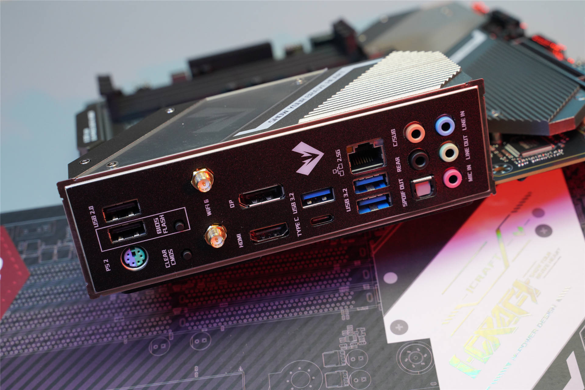 唯一支持r9 5950x超频的matx主板,铭瑄b550m wifi评测