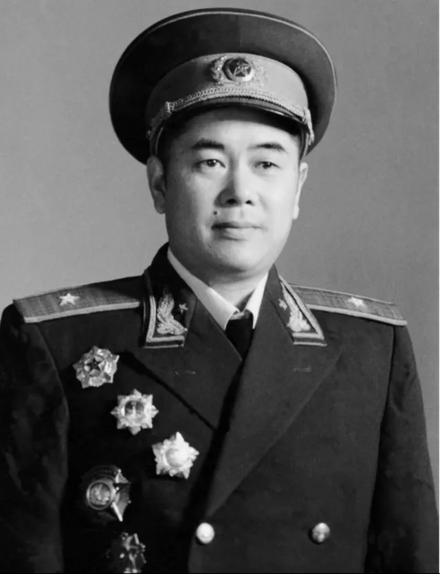 江拥辉将军为什么要改名字?