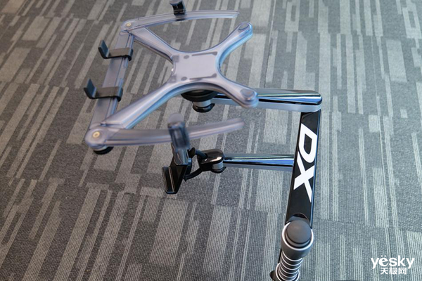 迪锐克斯DXRACER AIR女神定制款电竞网椅测评