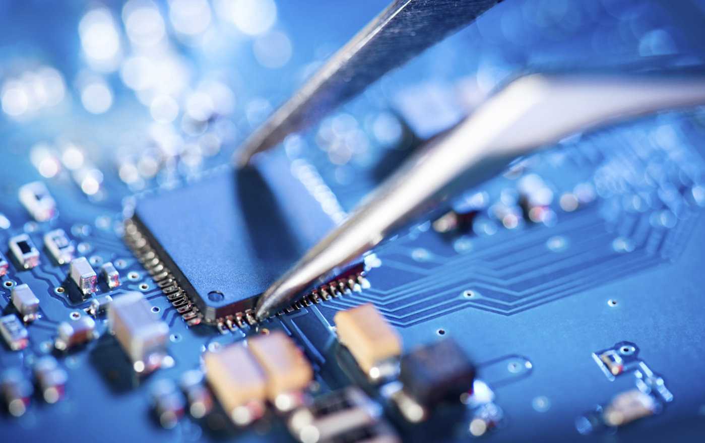 独苗瑞萨，奏响了日本半导体挽歌_凤凰网