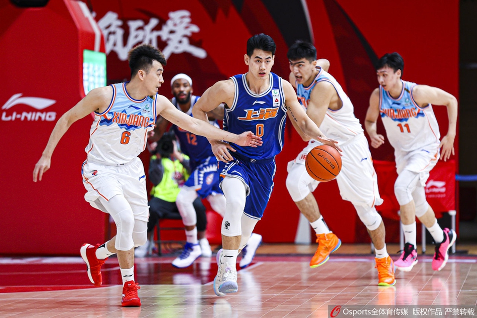 上海队的国内球员也逐渐恢复状态。