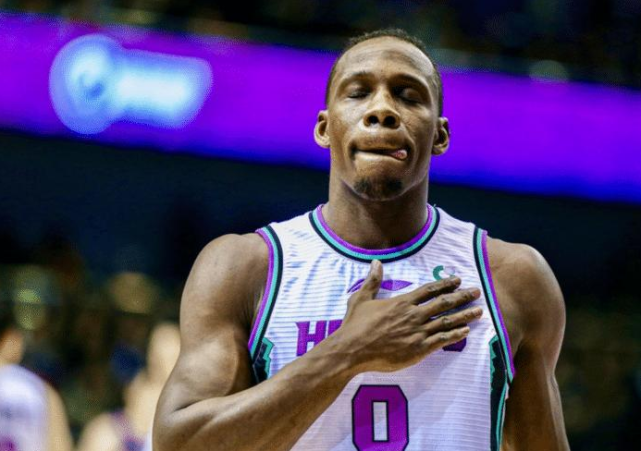 致敬!哈德森超易建联加冕cba总得分王 十载铸就传奇成外援典范