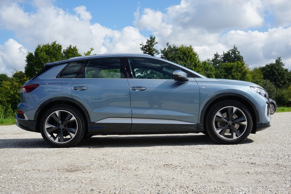 海外试驾奥迪首款电动紧凑型suv q4 e-tron,销量就靠它了