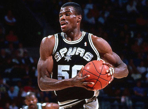 绰号海军上将,为人谦和的大卫罗宾逊,与马刺相互成就!__凤凰网