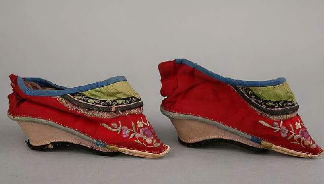 古代中國人都是怎樣穿鞋的？