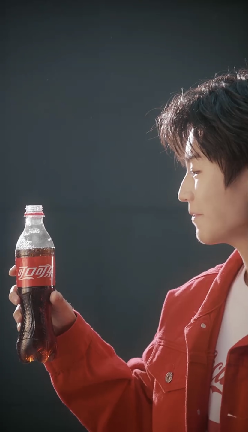 王俊凯正式官宣成为可口可乐代言人从小就是可口可乐超级粉丝的凯boss