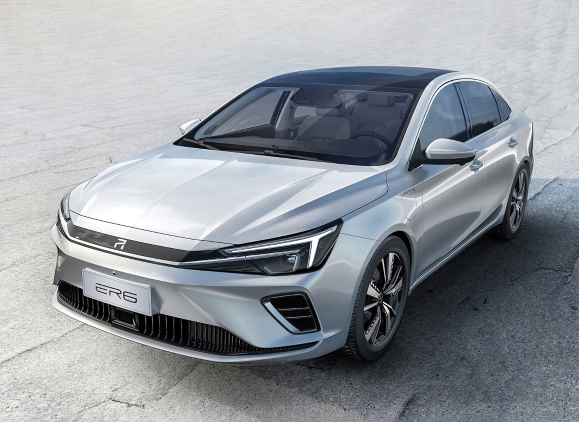 科技测测看丨用科技体验迎战多元化竞争的er6