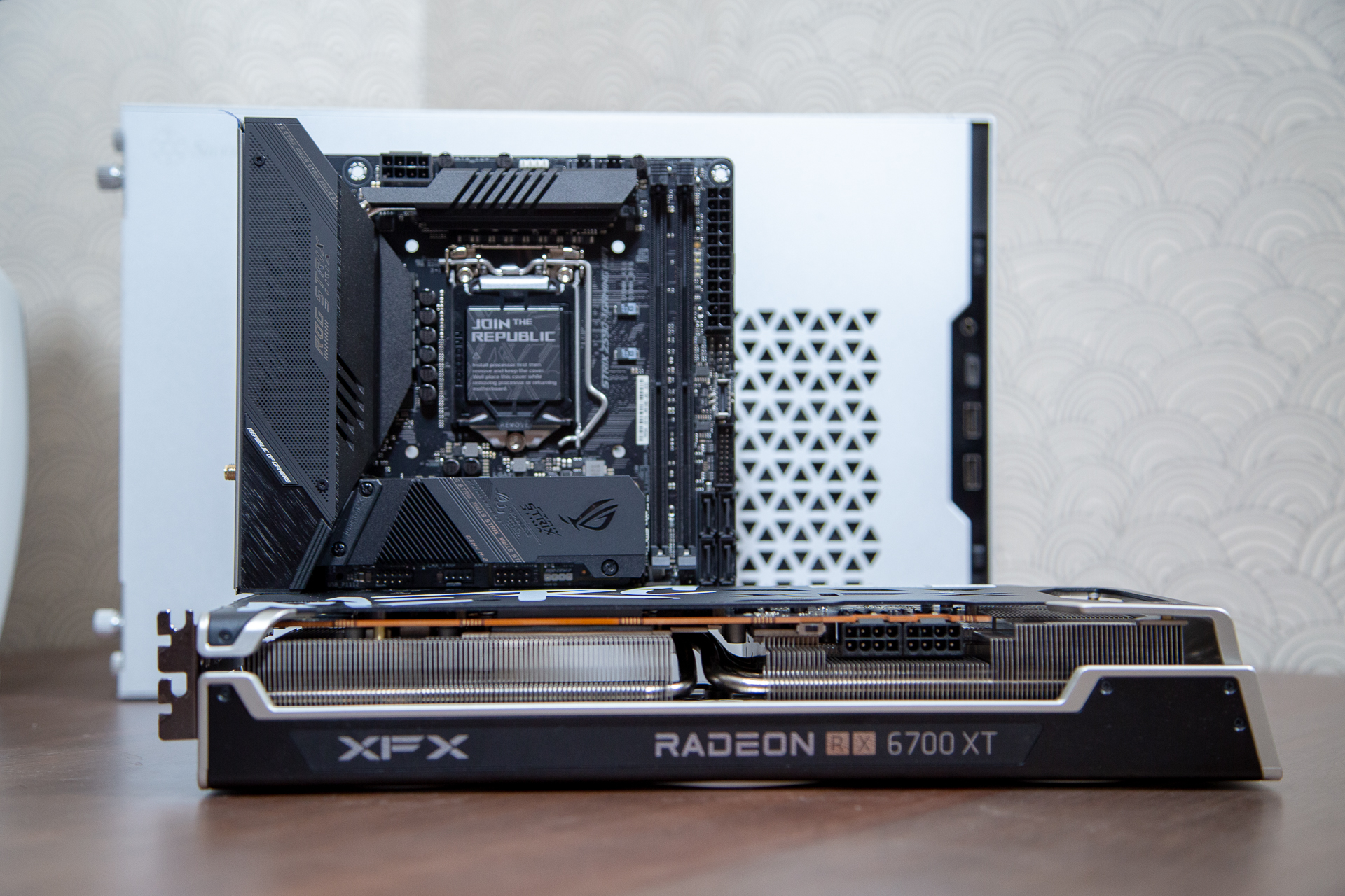 618 itx主机搭建指南:rog z590-i 6700xt只为游戏而生