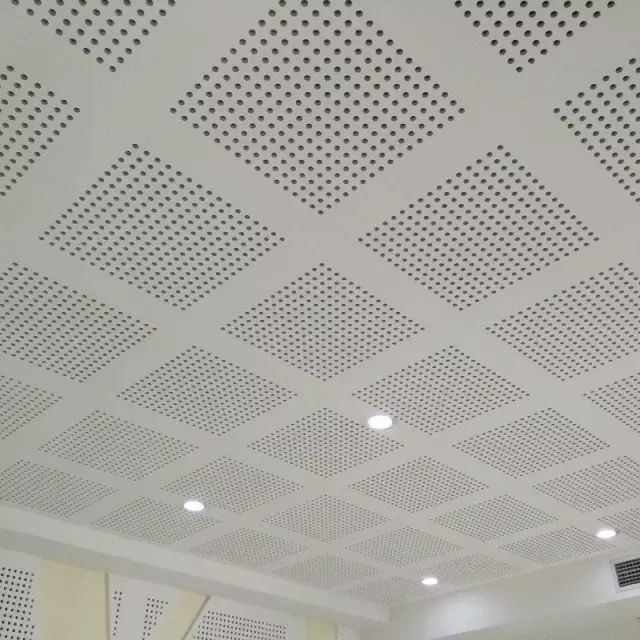 吸音板配合隔音棉用的,隔音效果不错,份量很重