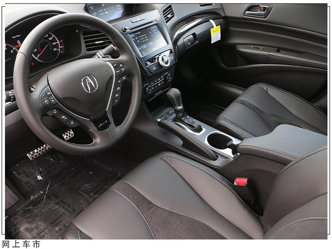 讴歌小号tlx实拍搭24l引擎内饰配双屏叫板奥迪a3