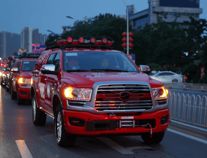 中兴汽车联合保定蓝天救援队驰援河南