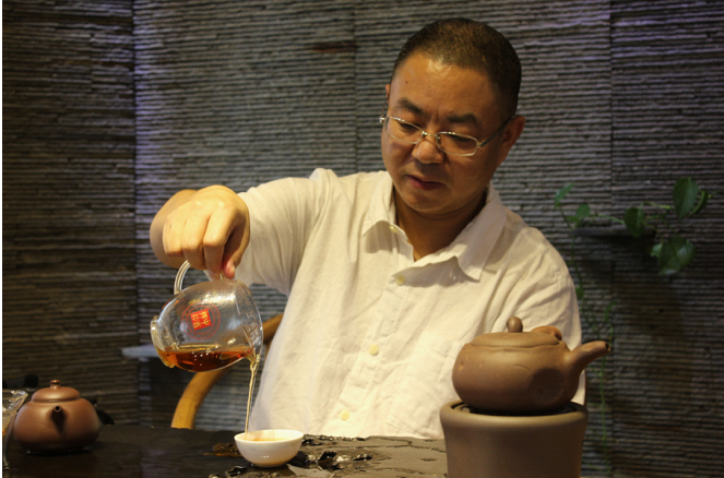 杨世华的茶匠之路从深山茶人到国茶工匠制茶大师