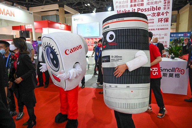 P&E 2021 佳能展台EOS R系统和RF镜头是主角
