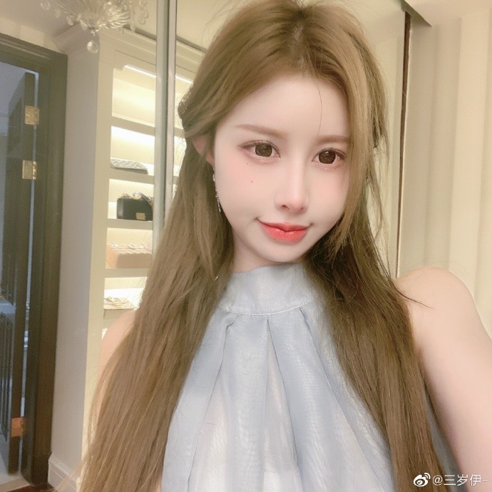 斗鱼三岁伊停播了?原因让水友哭笑不得,12月回归女仆装轮流换__凤凰网